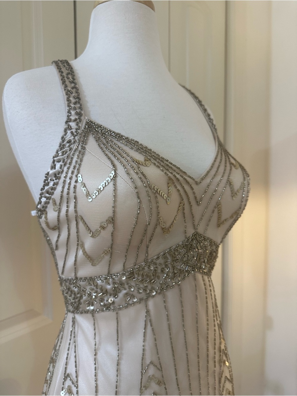Sue Wong Gold Beaded sequin Mini Dress - Picture 4 of 8